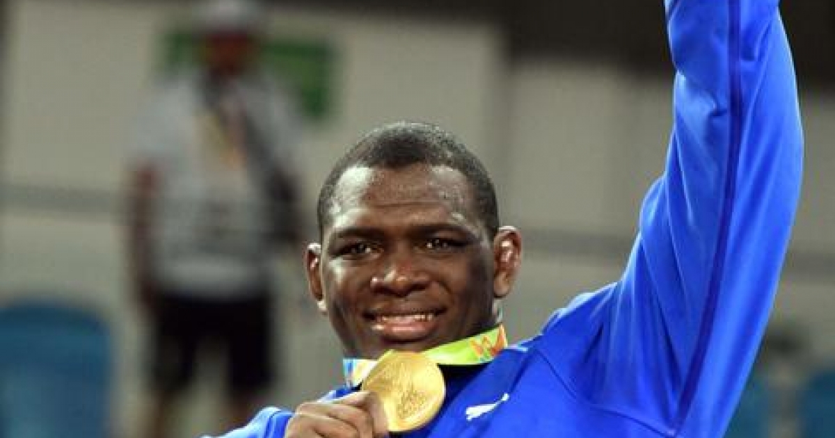 Cuban Wrestler Mijain Lopez Wins Third Title In Olympics | Cuba ...